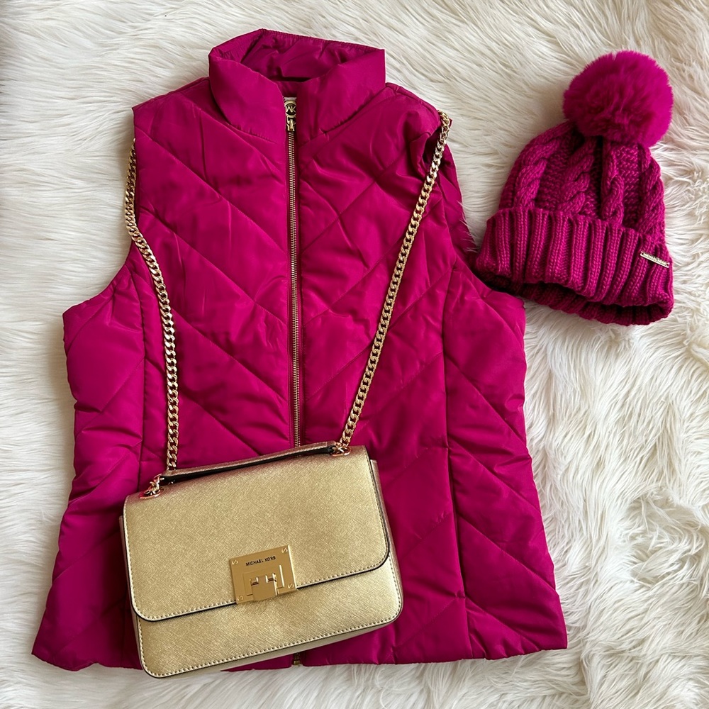 New! Michael Kors beanie - Picture 3 of 3